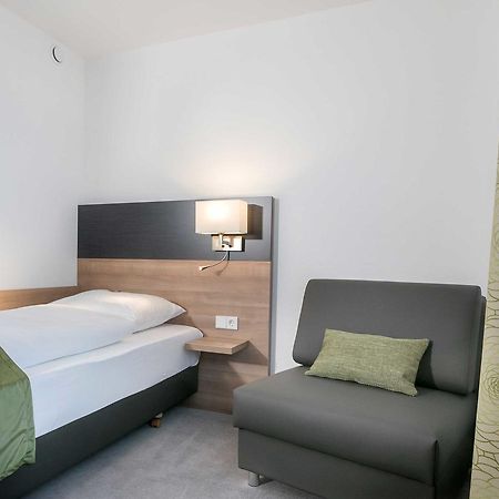 Hotel Kern Garni Walddorf  Exterior photo